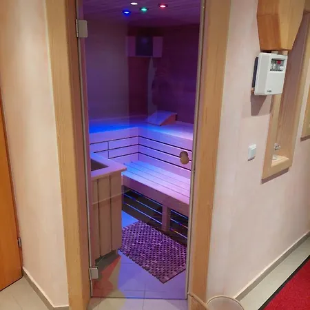 Kristina/hebalm 度假居 *