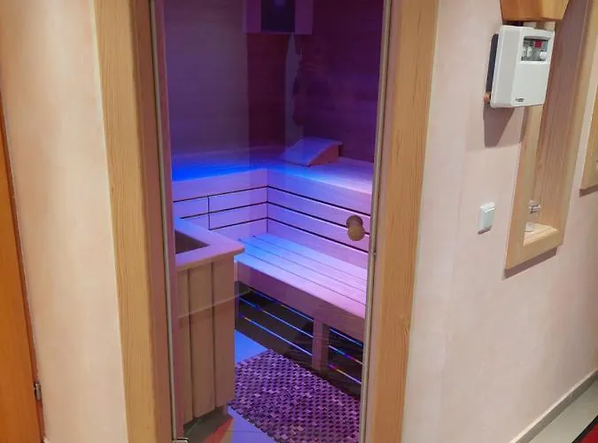 Kristina/hebalm בית נופש *